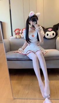 窕窕 158.43.C.19歲  小隻學生妹妹在線求歡 很騷