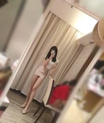 明珠 ：164   46    23   C  長腿OL第一次兼職