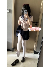 苗苗  155-44-小Ccup-18歲 小清新 嫩白玉體 學生妹妹 嬌小 可愛 聲音嗲