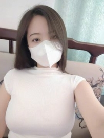 菲兒   158cm.48.D.30歲