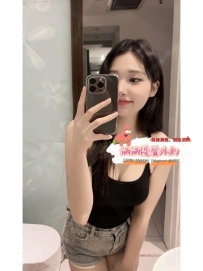 快快  159/45/D/26歲 皮膚很白皙  可爱嬌小 好操控