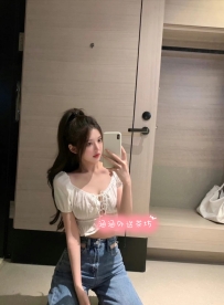 🦋【茶名】：檸檸 皮膚白嫩 前凸後翹