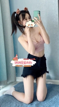 菲婷 165.D.45.23歲  高挑大長腿的她比較害羞哦