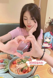 淼淼 164.47.D.26歲  妹妹身材高挑性感
