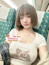 可愛學妹 巨乳小蠻腰 皮膚白皙 很敢玩