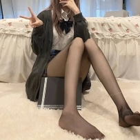 🦋【茶名】：阿七  校園裡眾多男孩的夢中情人