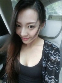 娜美     163cm.47.D.26歲