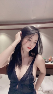#台中大奶人妻 5000可約  大奶慾女