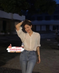 汝如  166.C.48kg.26歲    外型搭配 #誘人身材，讓人見一眼就著迷