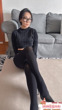 💦悄悄 162-44kg-B+-33歲 她是一位人妻熟女，開放大膽