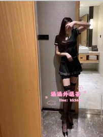 小霞/162/46kg/28歲/C+奶  氣質美女 皮膚白皙水嫩