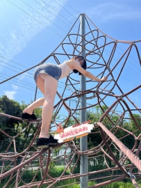 饑渴難耐  想找大屌填滿空虛