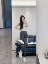 菲兒 164cm 48kg C+cup 23歲#健身教練  身材火辣性感 五官漂亮有型