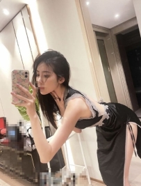 依晨 164 46 C 24歲