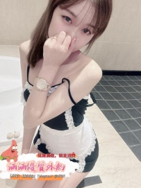 暖暖 160.45.C.26歲  給人的感覺是活潑、開朗、可愛且富有感染力