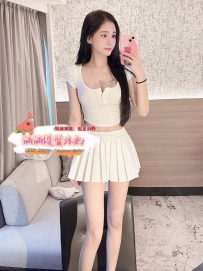 雪琳   164cm-D奶-46kg-23歲    清純顏值高 皮膚白皙嫩滑