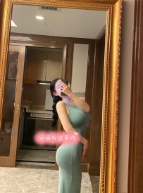 🦋【茶名】：露露  # 巨乳係人妻