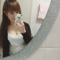 小桃  160，E，50kg，24歲
