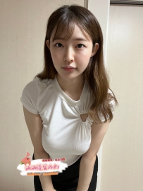 私下超悶騷，愛磨蹭、愛深吻