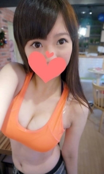 蜜桃   155cmD+奶22歲