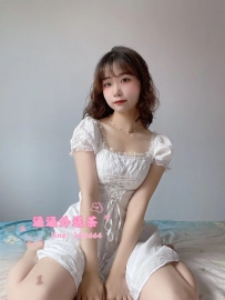 思婷/163/45kg/C奶/21歲  清秀乾淨的鄰家女孩，