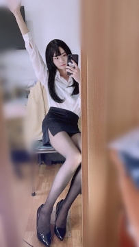 小九  166cm Ccup 24歲 47kg