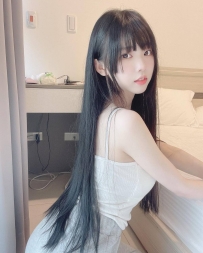 妮妮   162.E.47.23歲    俏皮可愛的大奶妹妹，熱情主動