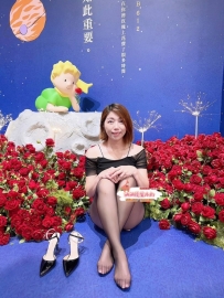 性感氣質一流 成熟女人味直接爆棚