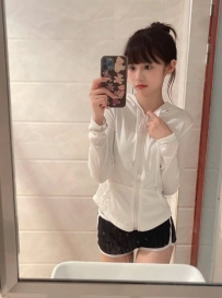 奈奈 158cm 43kg B+cup 19歲 #小隻好操控 可愛型