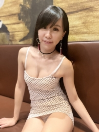 彤彤 158/44/ C/32歲